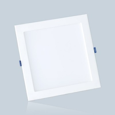 Downlight LED ECO cuadrado 25W luz fría 5700k Threeline