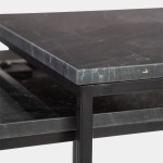 Set de 2 mesas cuadradas fabricado en mármol negro y metal