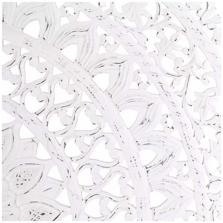 Detalle del cuadro de mandala calado en color blanco rozado. Cuadros decorativos para salones